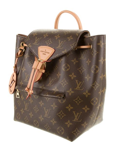 LOUIS VUITTON Monogram Montsouris BB .